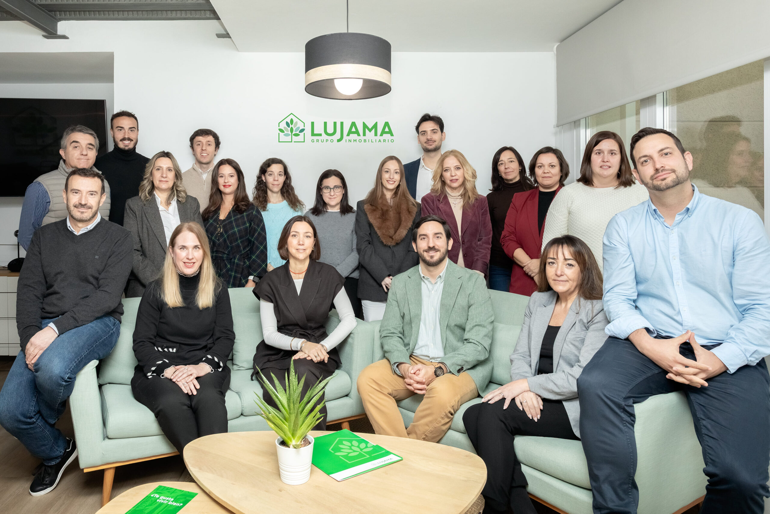 LUJAMA - Equipo